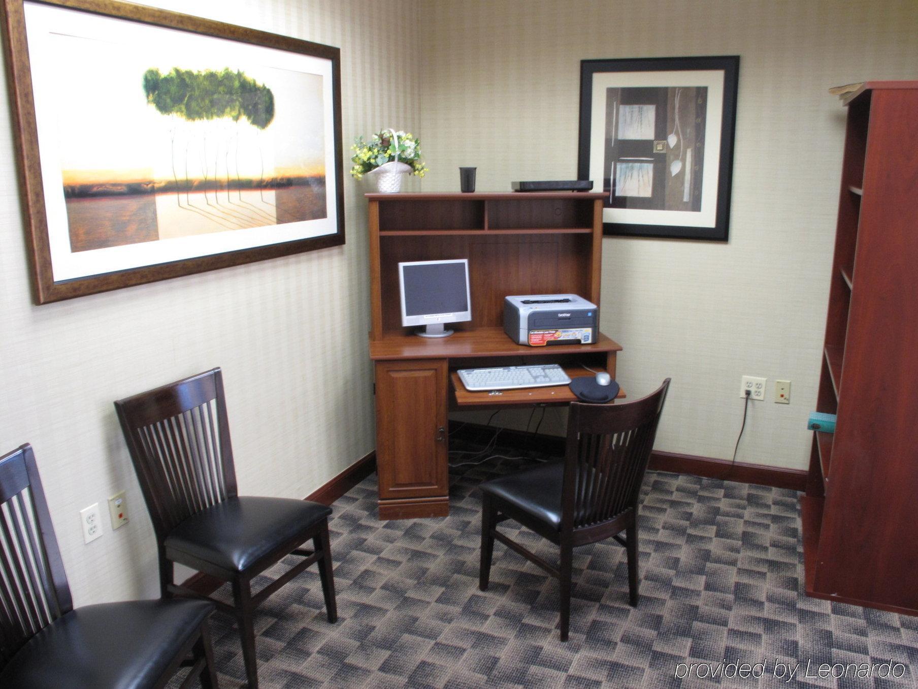 Hotel La Quinta By Wyndham Newark - Elkton