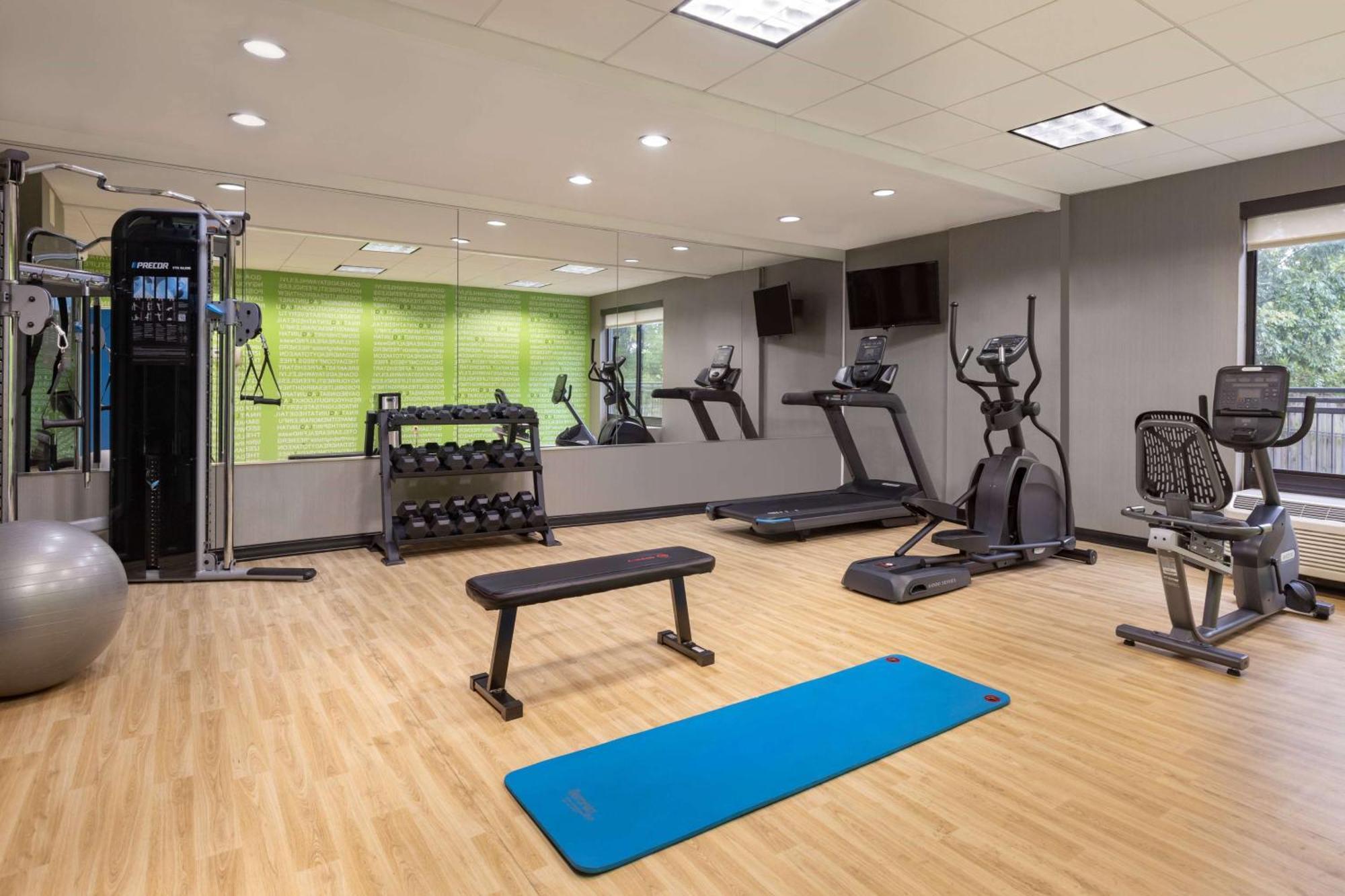 La Quinta By Wyndham Newark - Hotel 3*