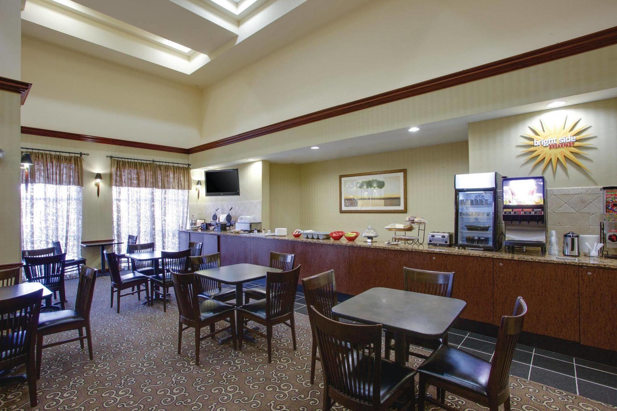 La Quinta By Wyndham Newark - 3*