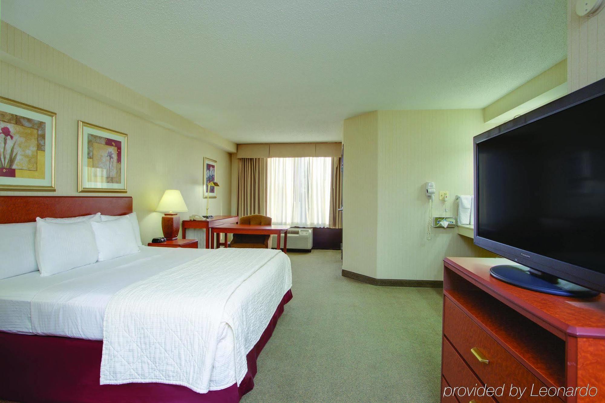 La Quinta By Wyndham Newark - Hotel